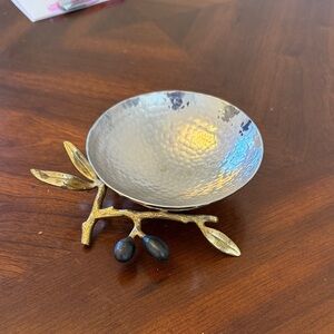 Michael Aram Silver Hammered Bowl with Gold and Black Olive Branch Stand